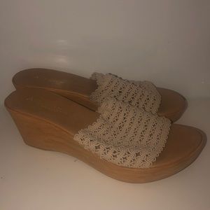 A. Giannetti wedge sandals